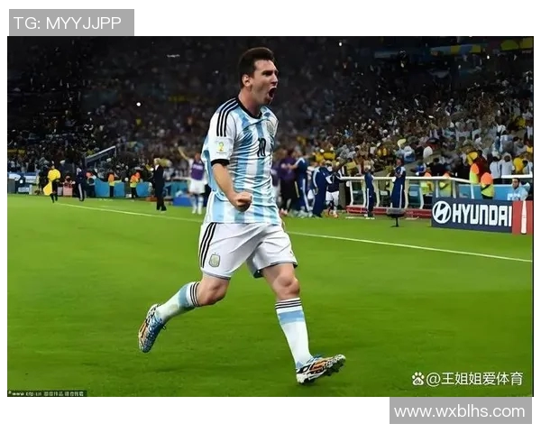 梅西领衔足坛新篇章：从球场传奇到全球偶像的崛起之路